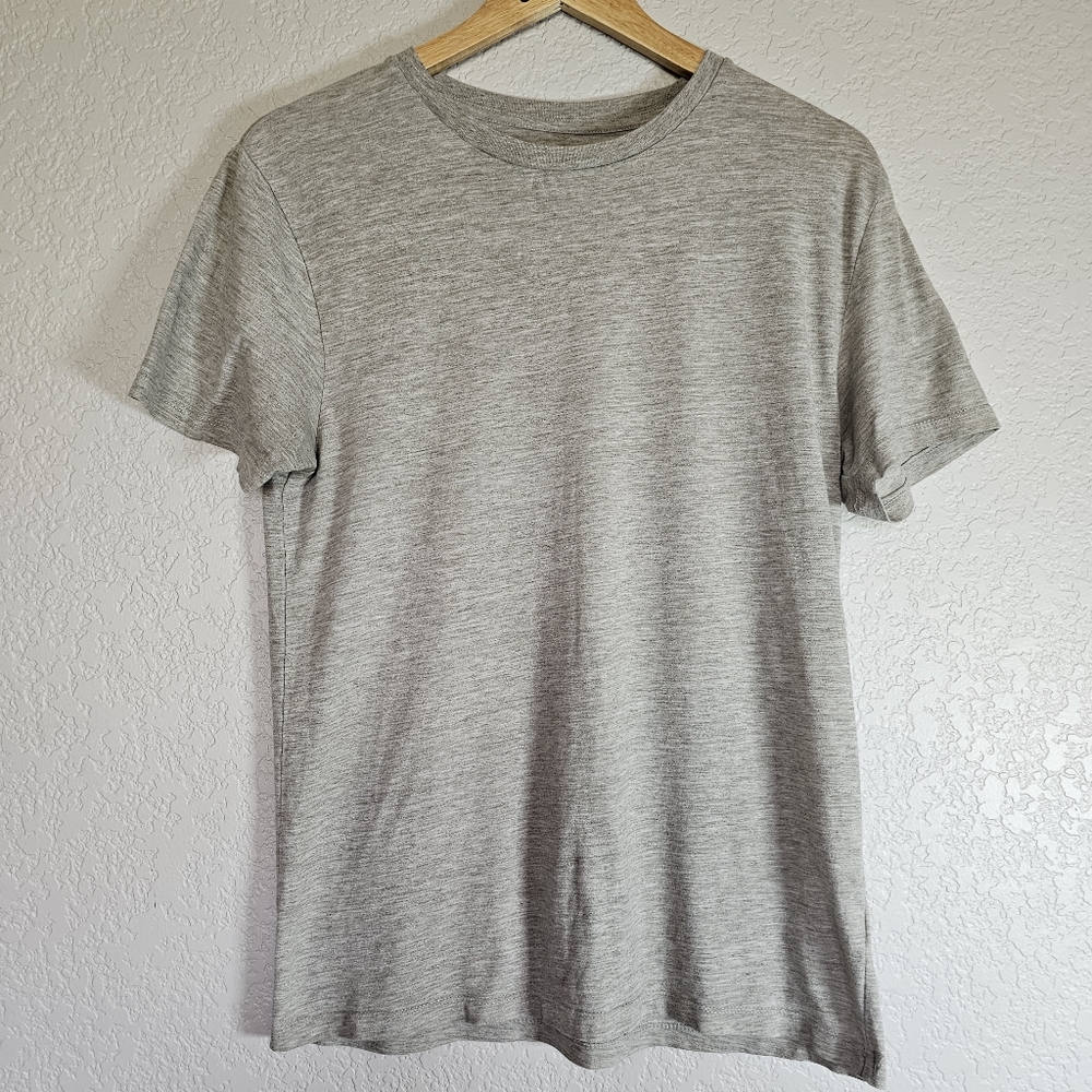 Old Navy Active Shirt Gray Short Sleeved Soft Wash Shirt Size Small